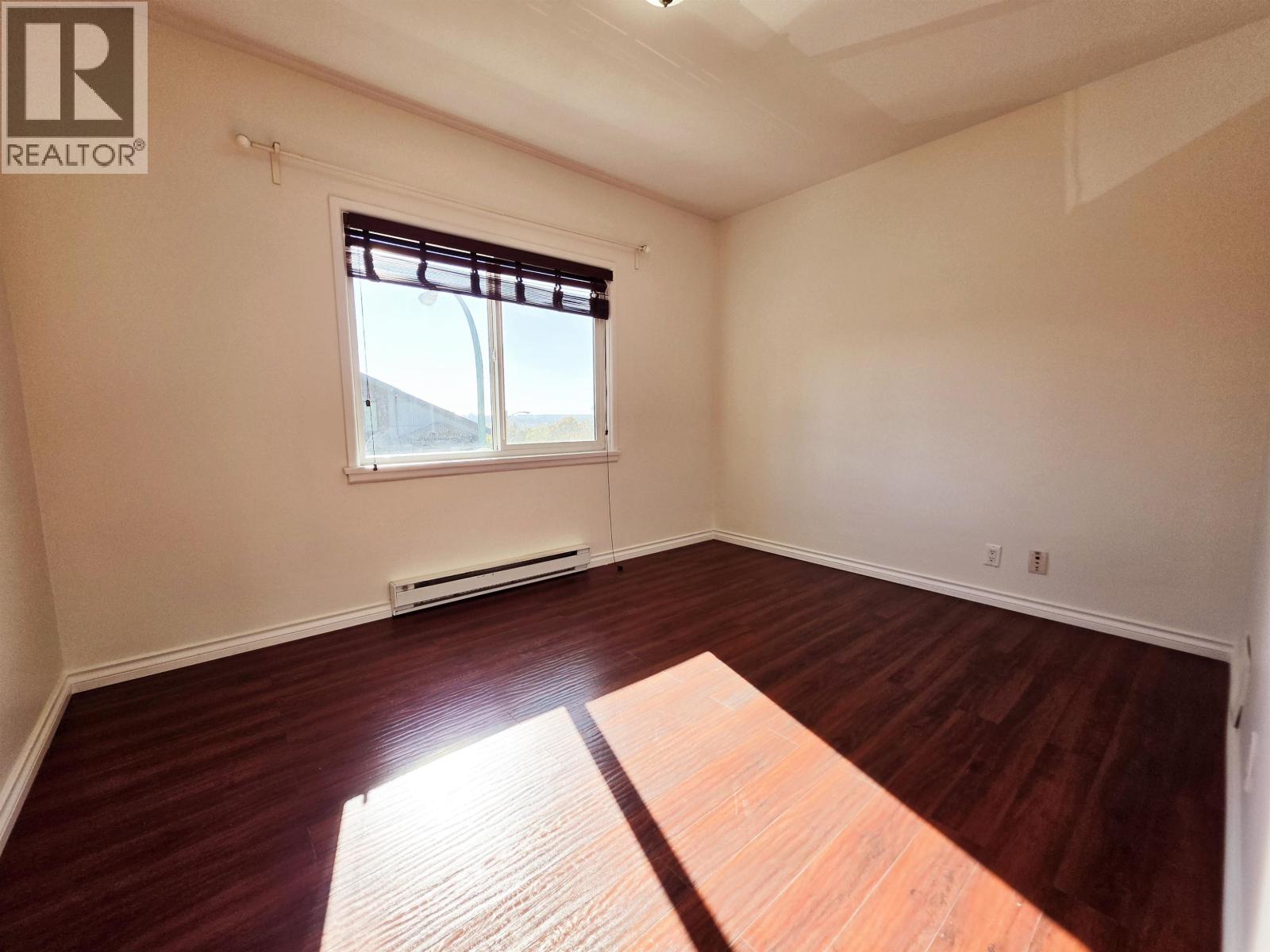 7590 Fraser Street Property Photo 14