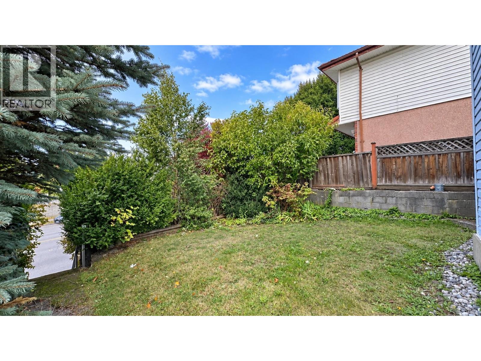 7590 Fraser Street Property Photo 36