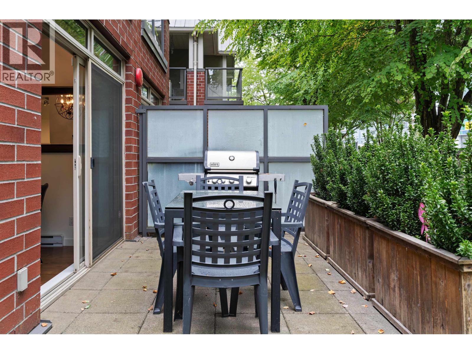 6 4132 Halifax Street Property Photo 18