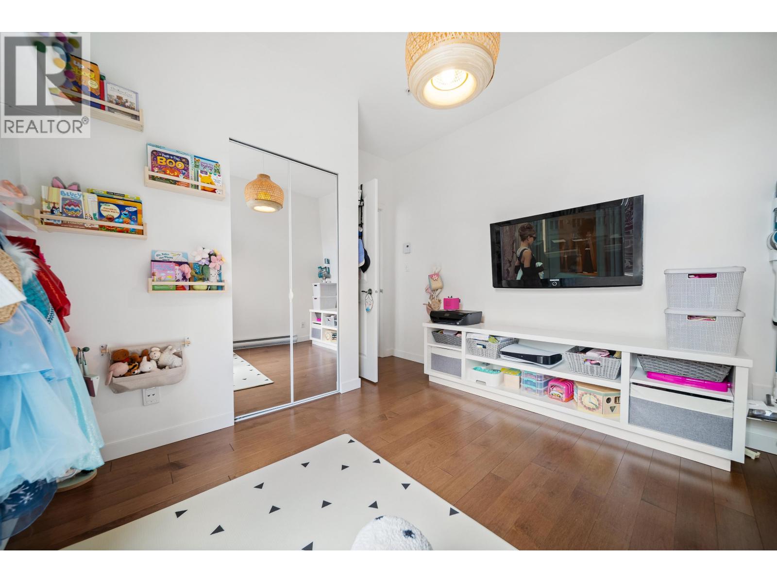 6 4132 Halifax Street Property Photo 19