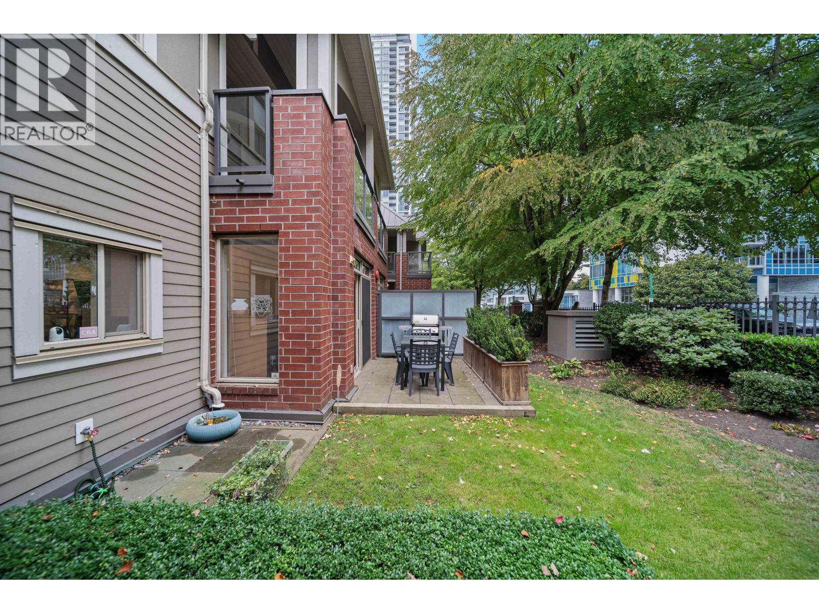 6 4132 Halifax Street Property Photo 35