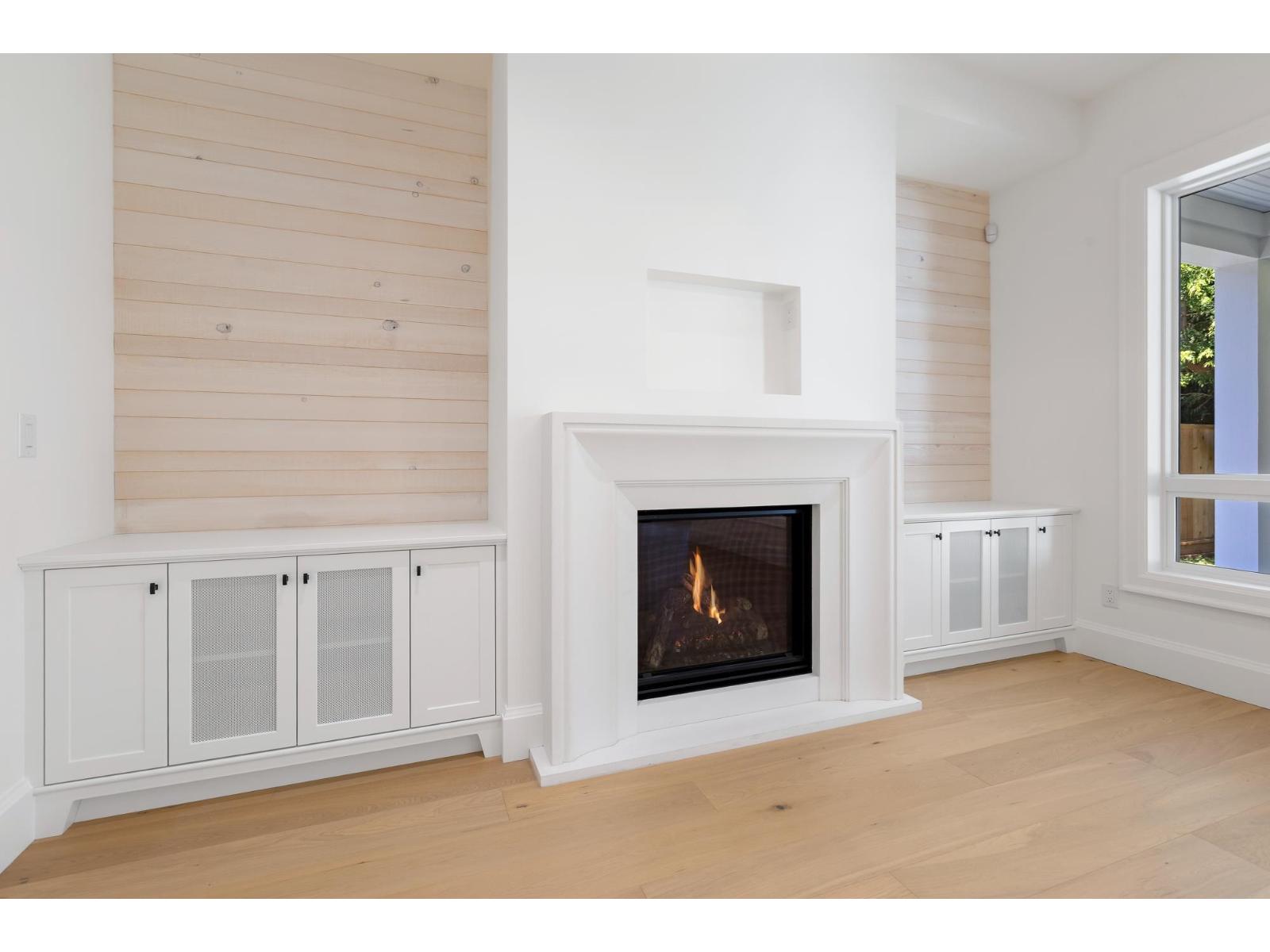 12641 15 Avenue Property Photo 10
