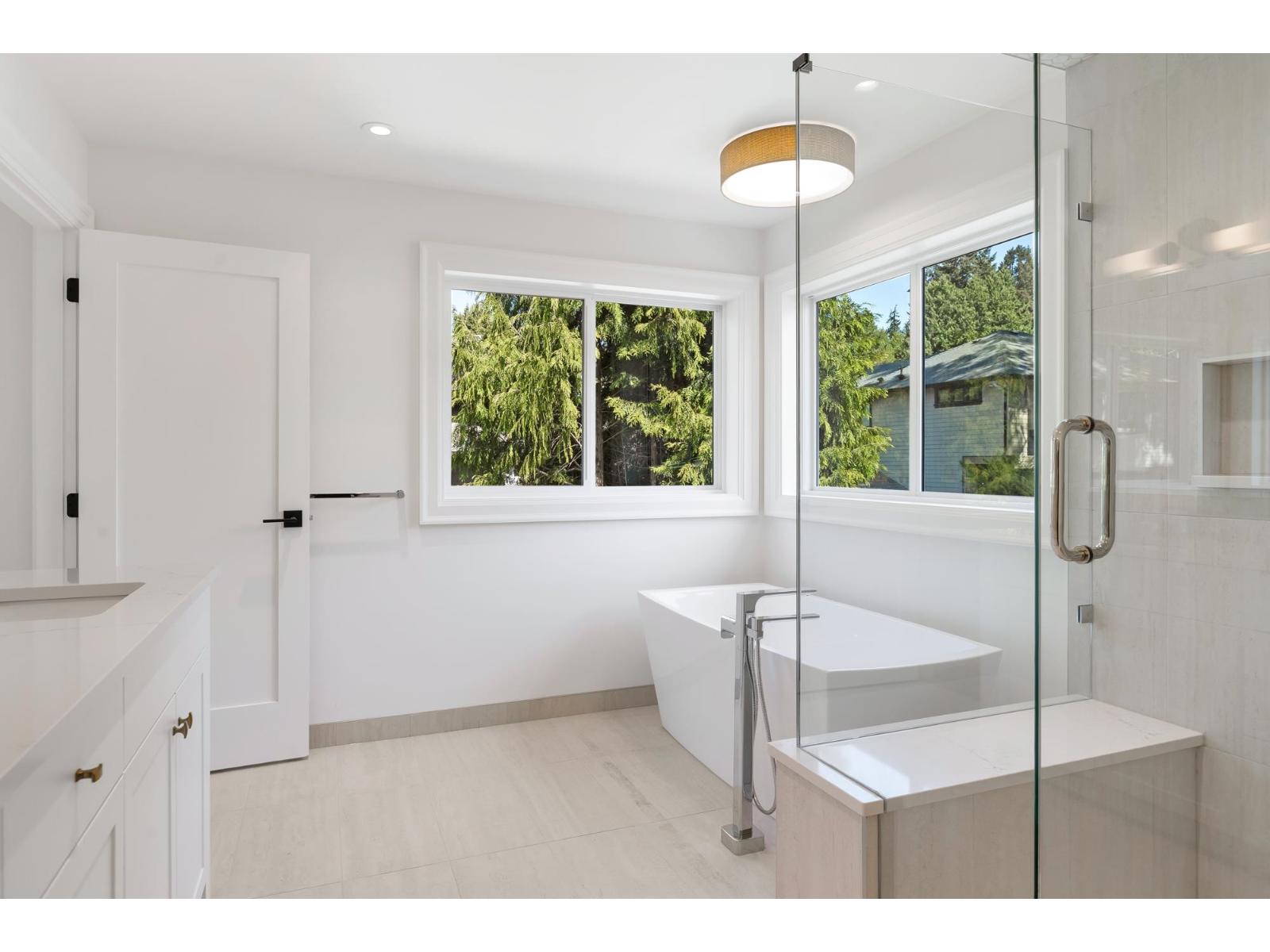 12641 15 Avenue Property Photo 22