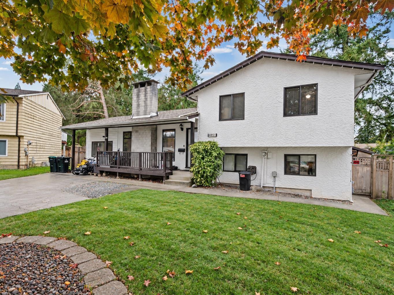 4851 206 Street Property Photo 3