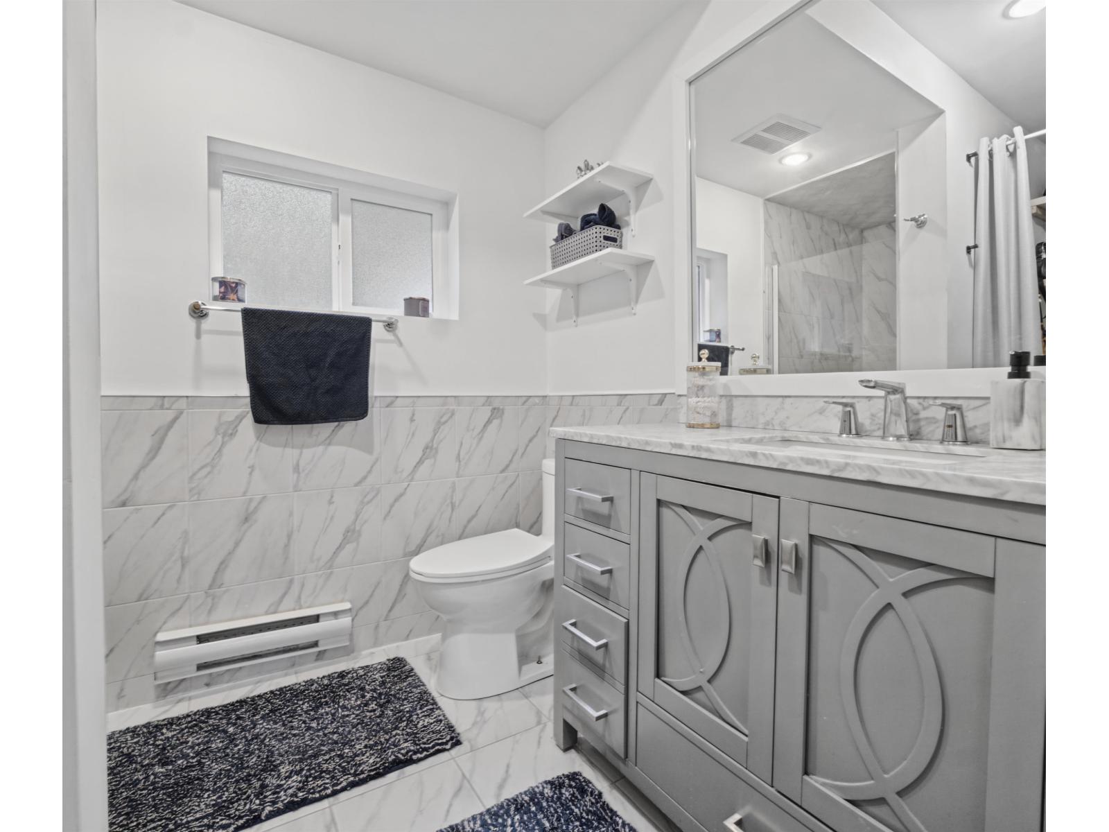 4851 206 Street Property Photo 21