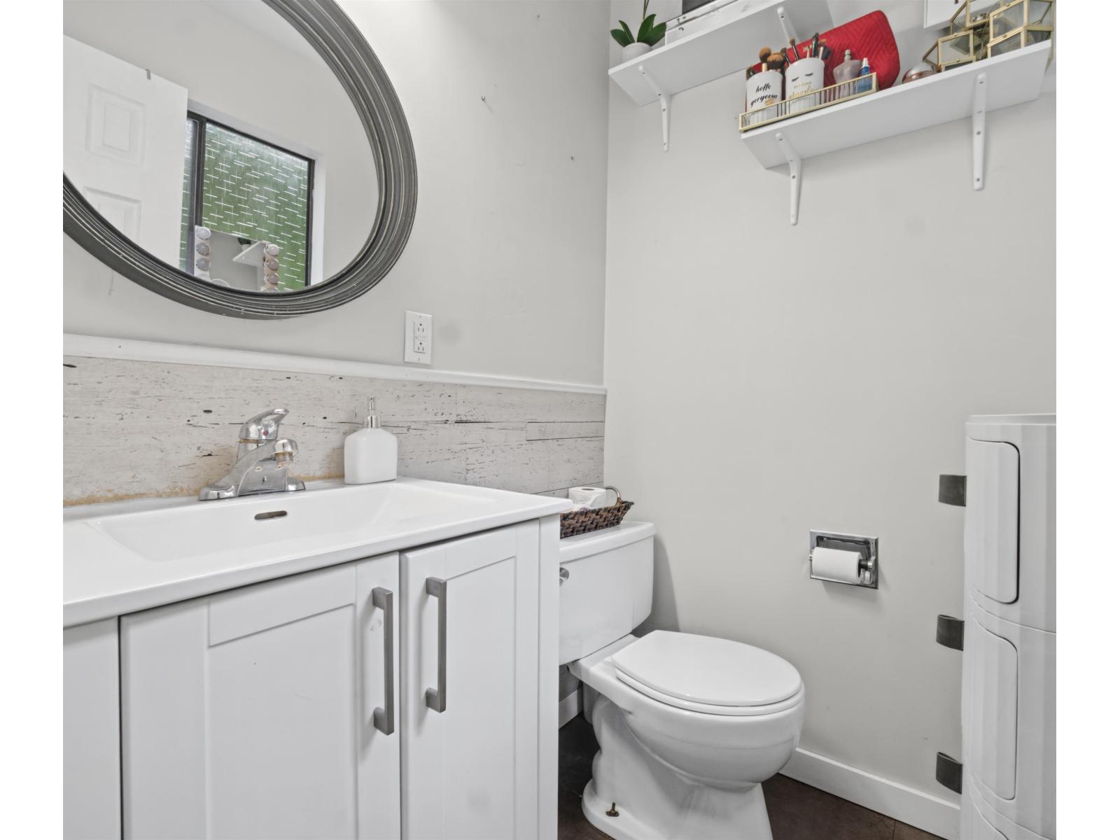 4851 206 Street Property Photo 27