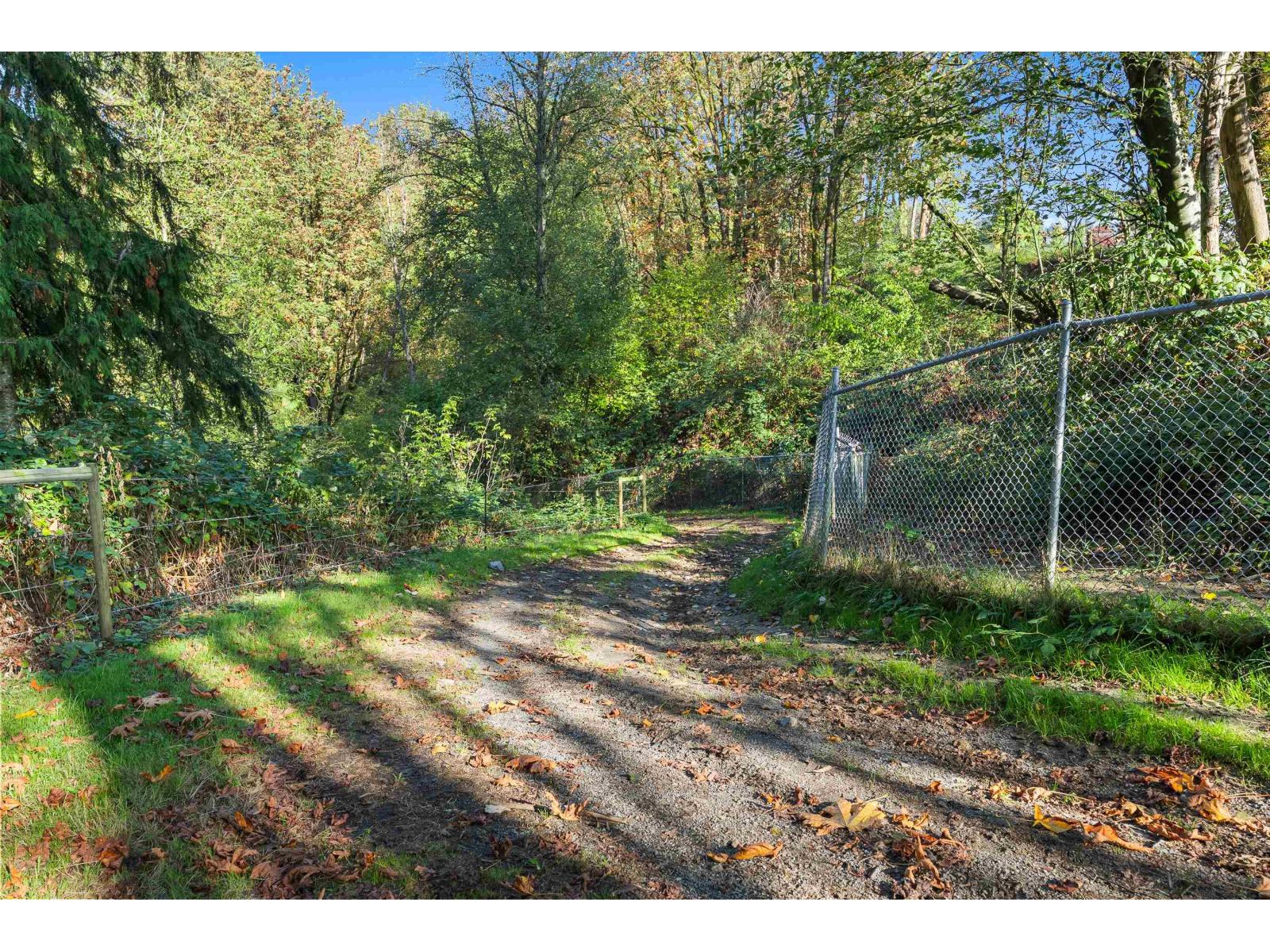 28677 58 Avenue Property Photo 39