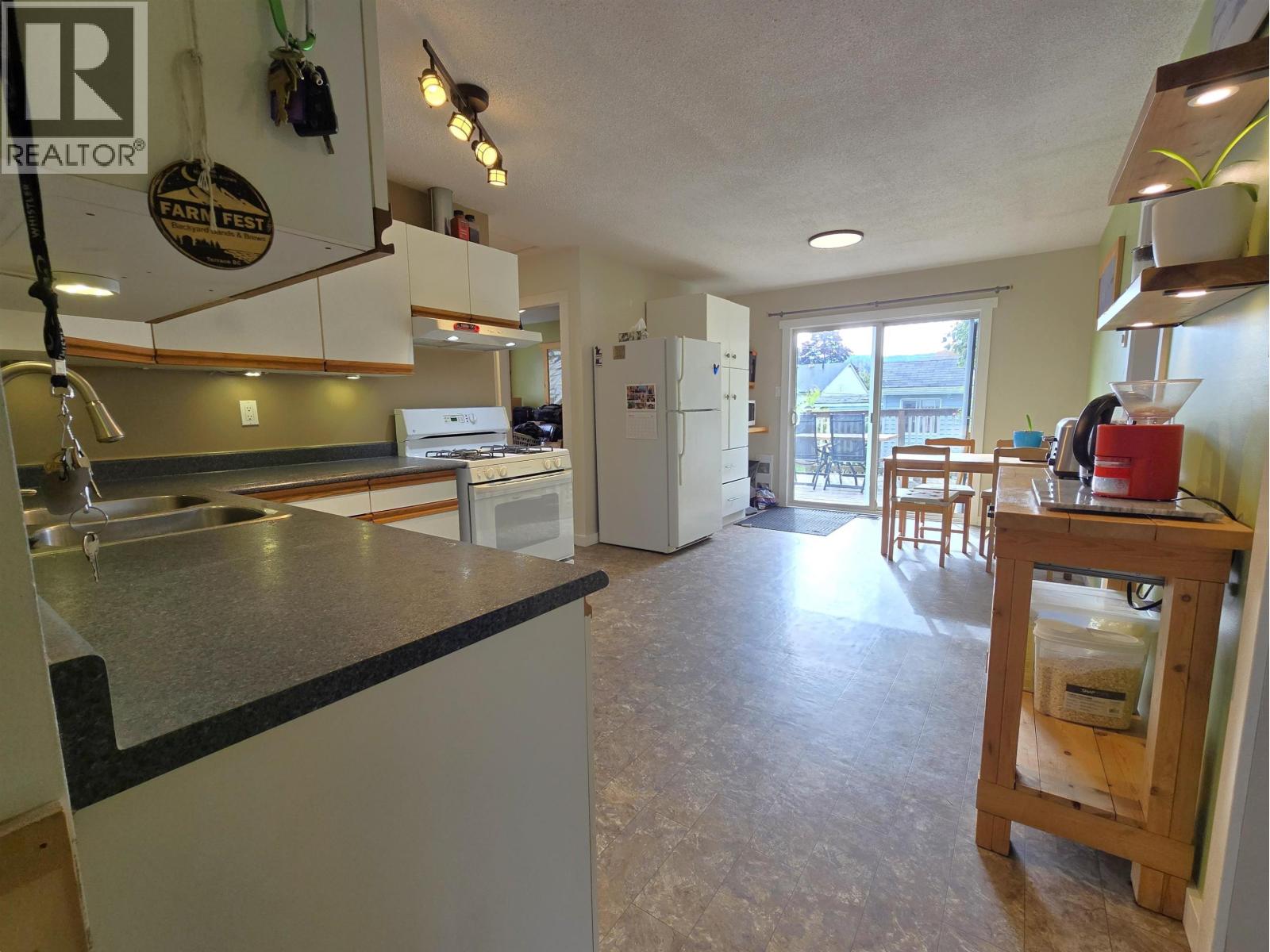 4703 Goulet Avenue Property Photo 8
