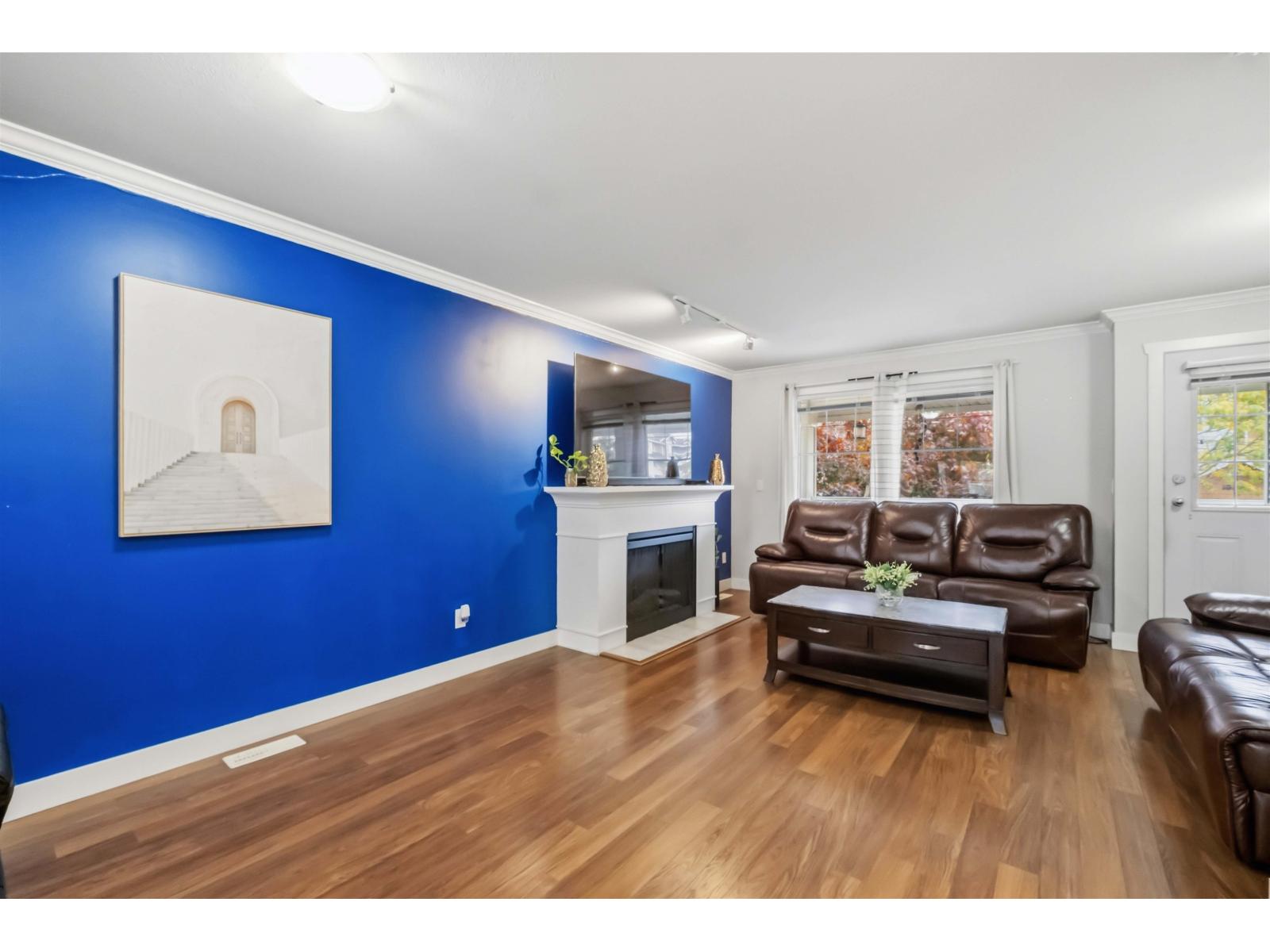 40 6568 193b Street Property Photo 6