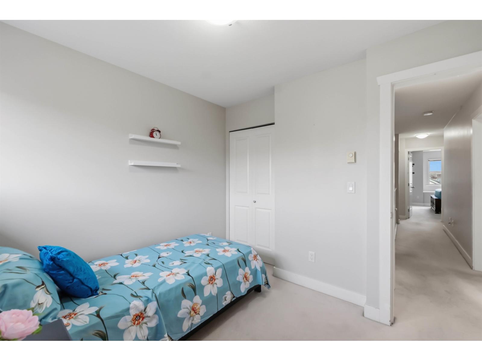 40 6568 193b Street Property Photo 24