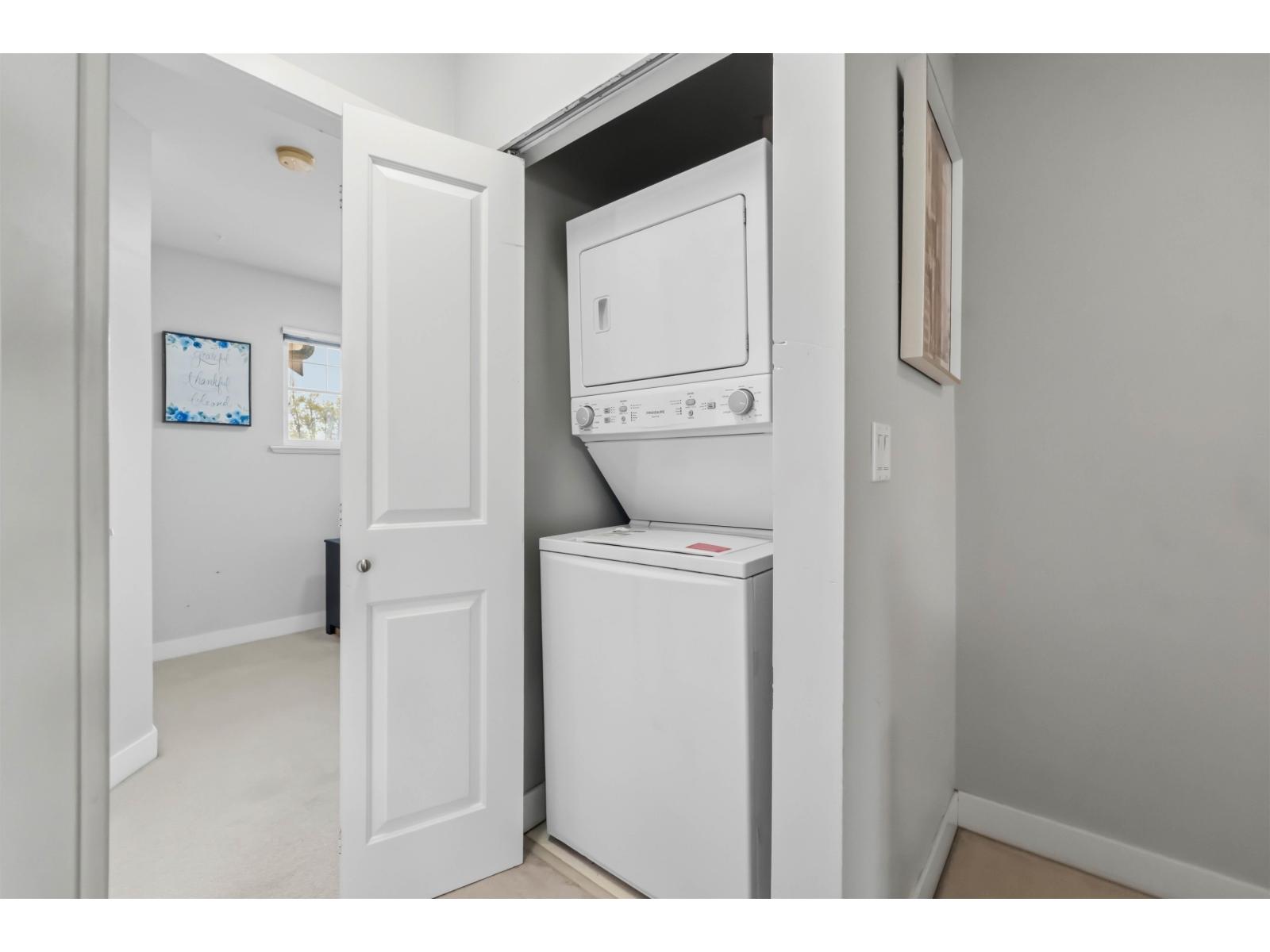 40 6568 193b Street Property Photo 30