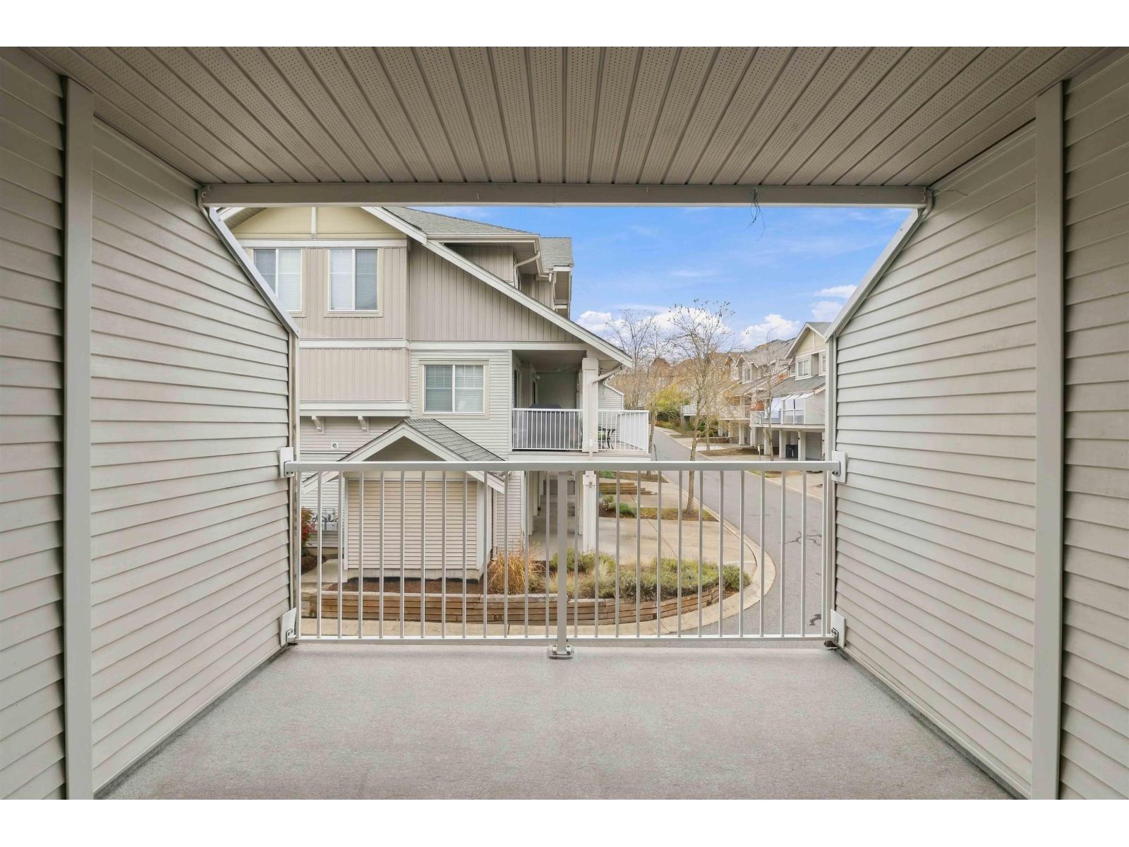 40 6568 193b Street Property Photo 33
