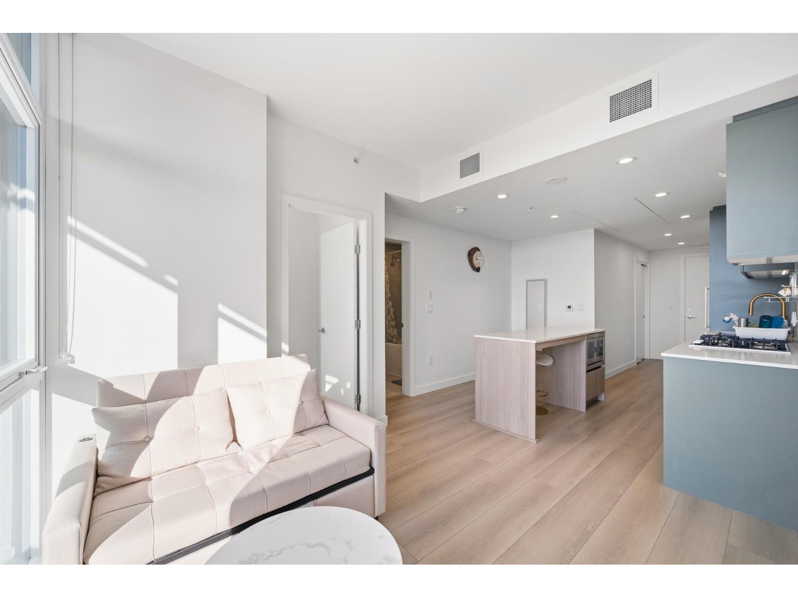 607 13573 98a Avenue Property Photo 11