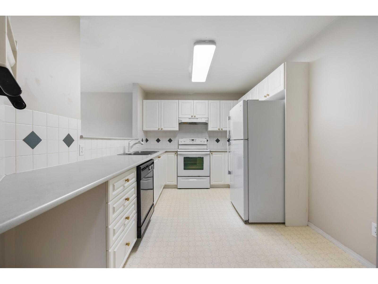 301 13680 84 Avenue Property Photo 19