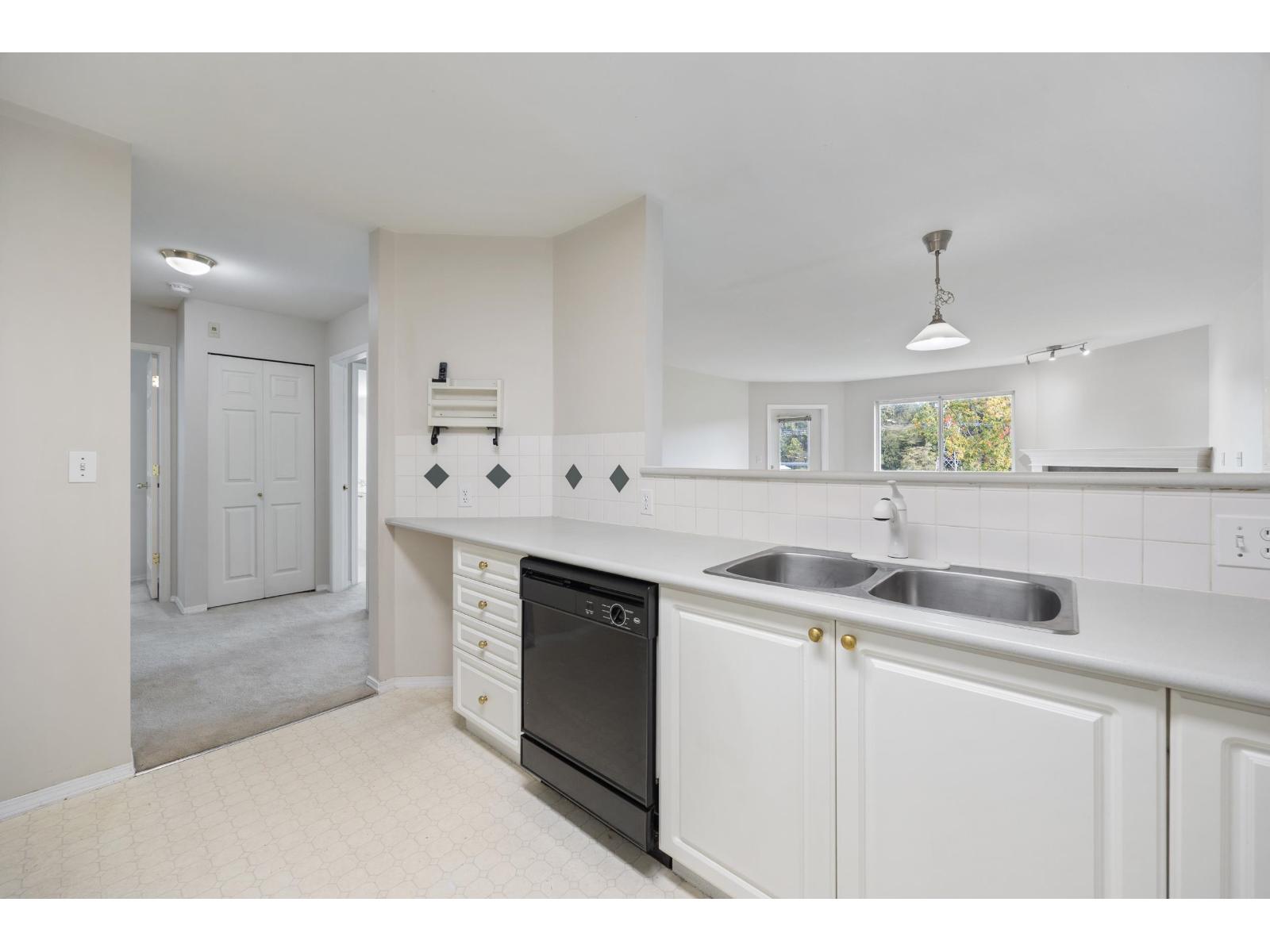 301 13680 84 Avenue Property Photo 21