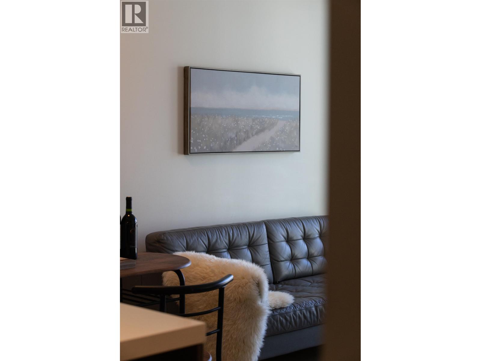 1902 777 Richards Street Property Photo 8