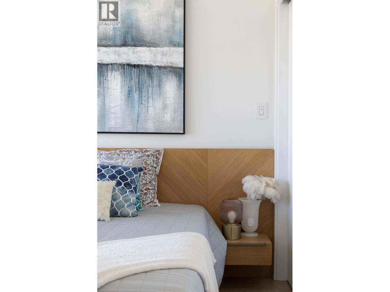 1902 777 Richards Street Property Photo 27