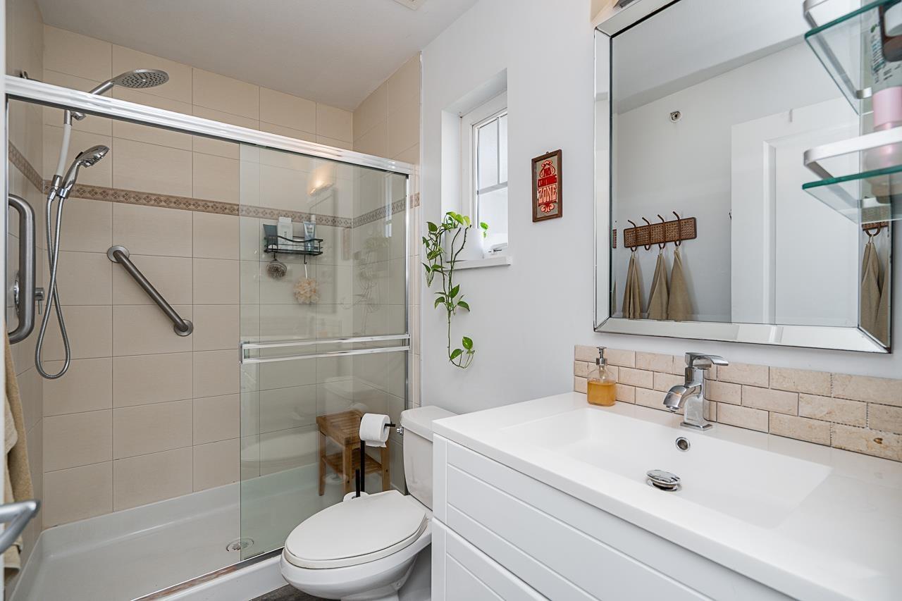 44 21535 88 Avenue Property Photo 18