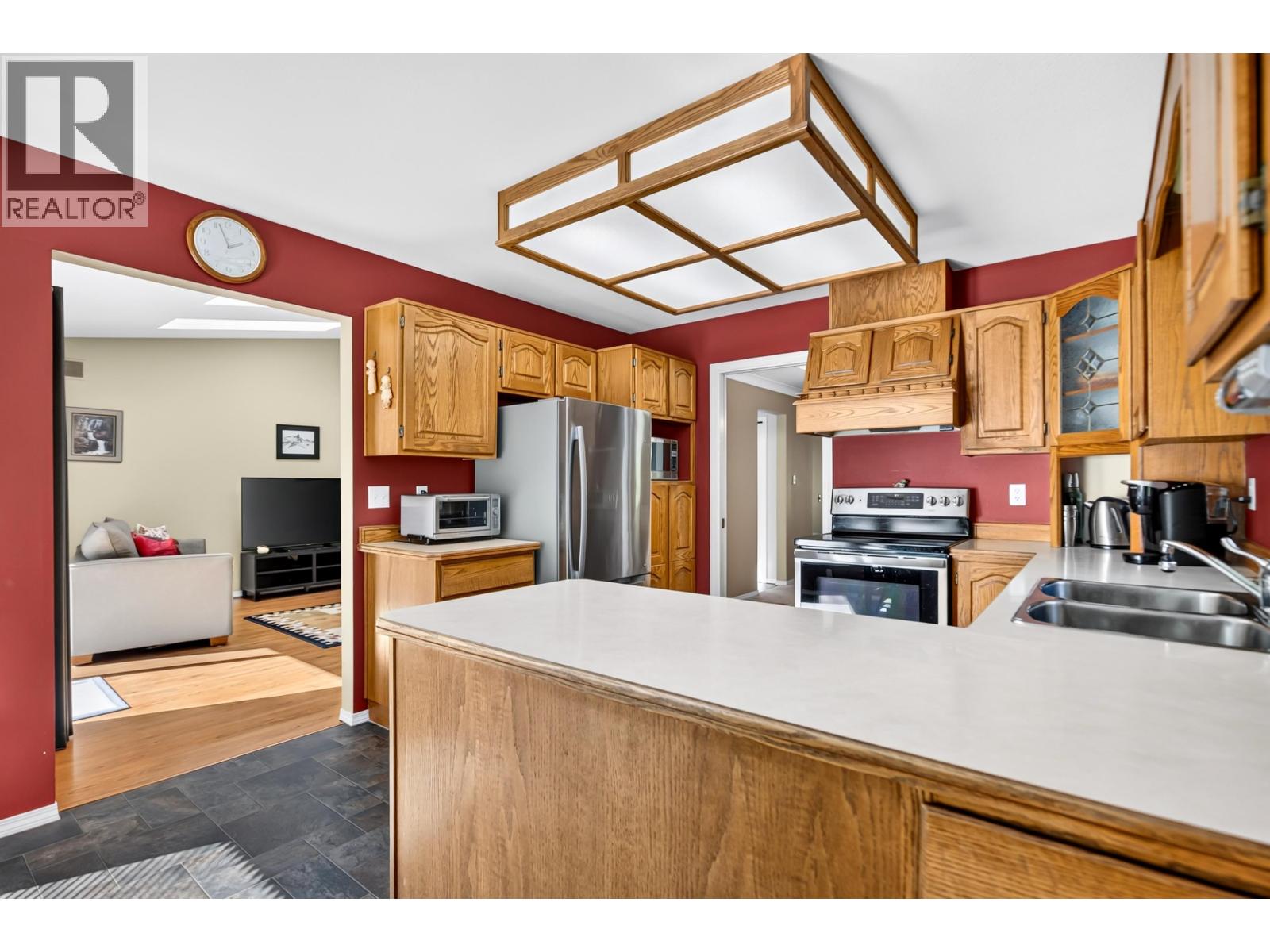 21424 River Road Property Photo 14