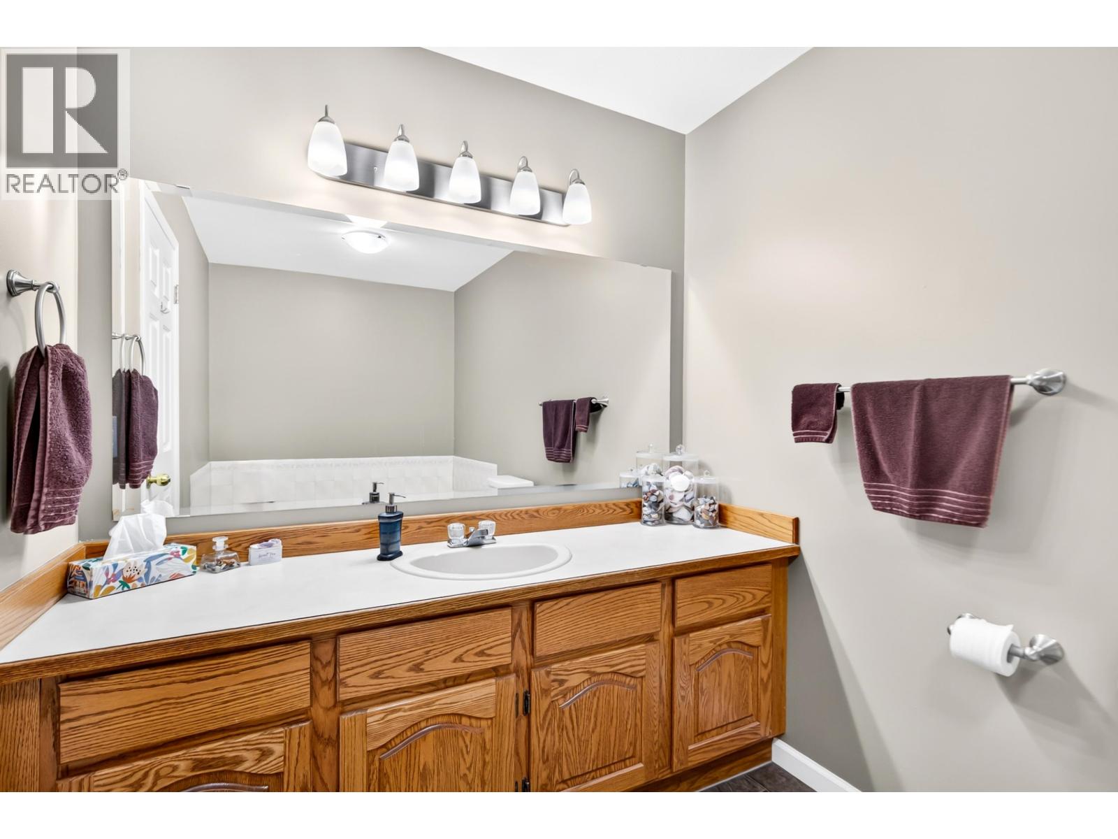 21424 River Road Property Photo 27