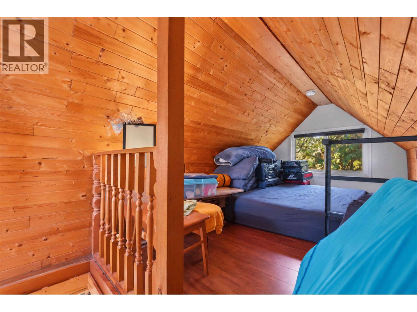 1004 Delestre Avenue Property Photo 15