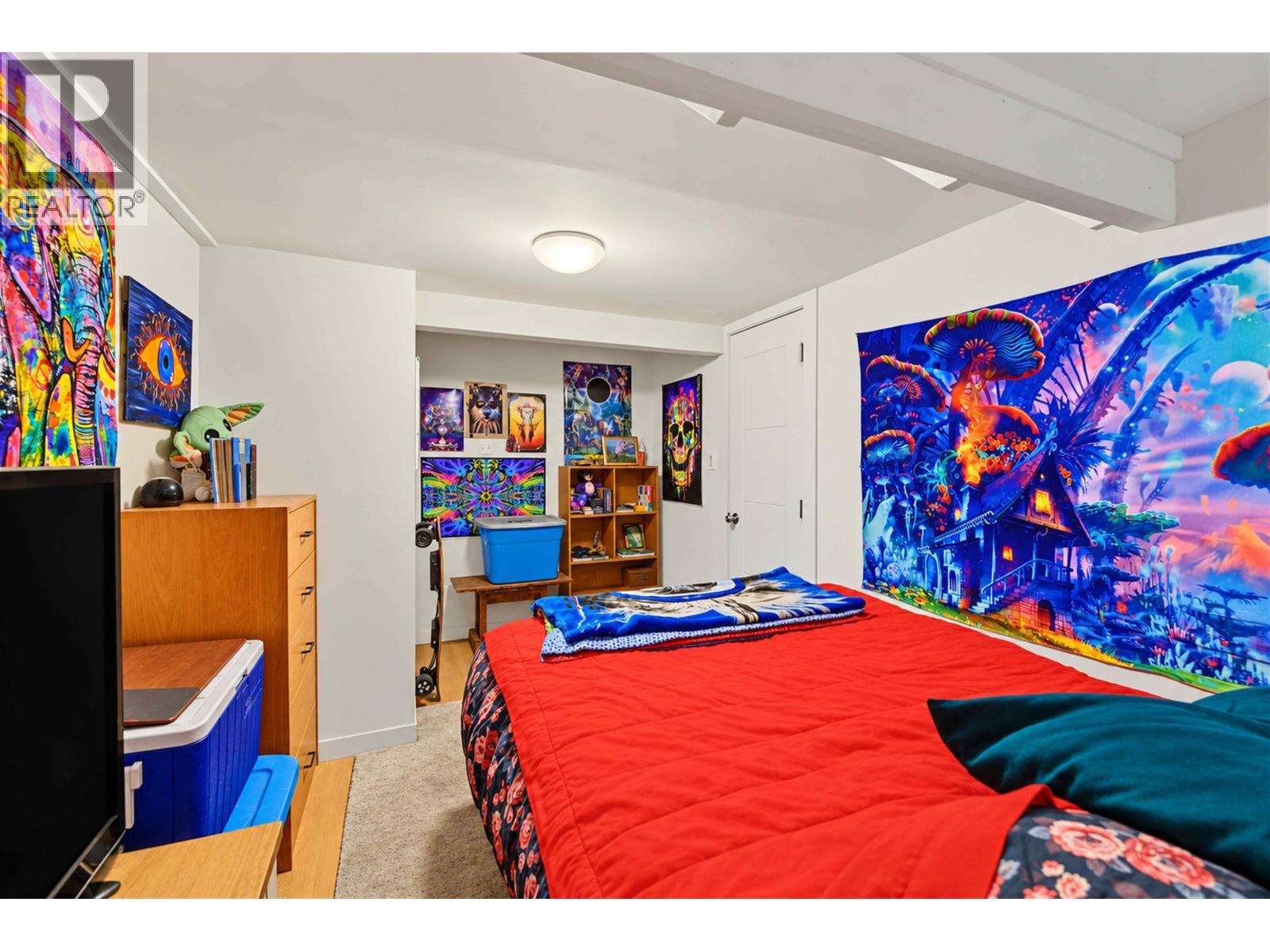 1004 Delestre Avenue Property Photo 23