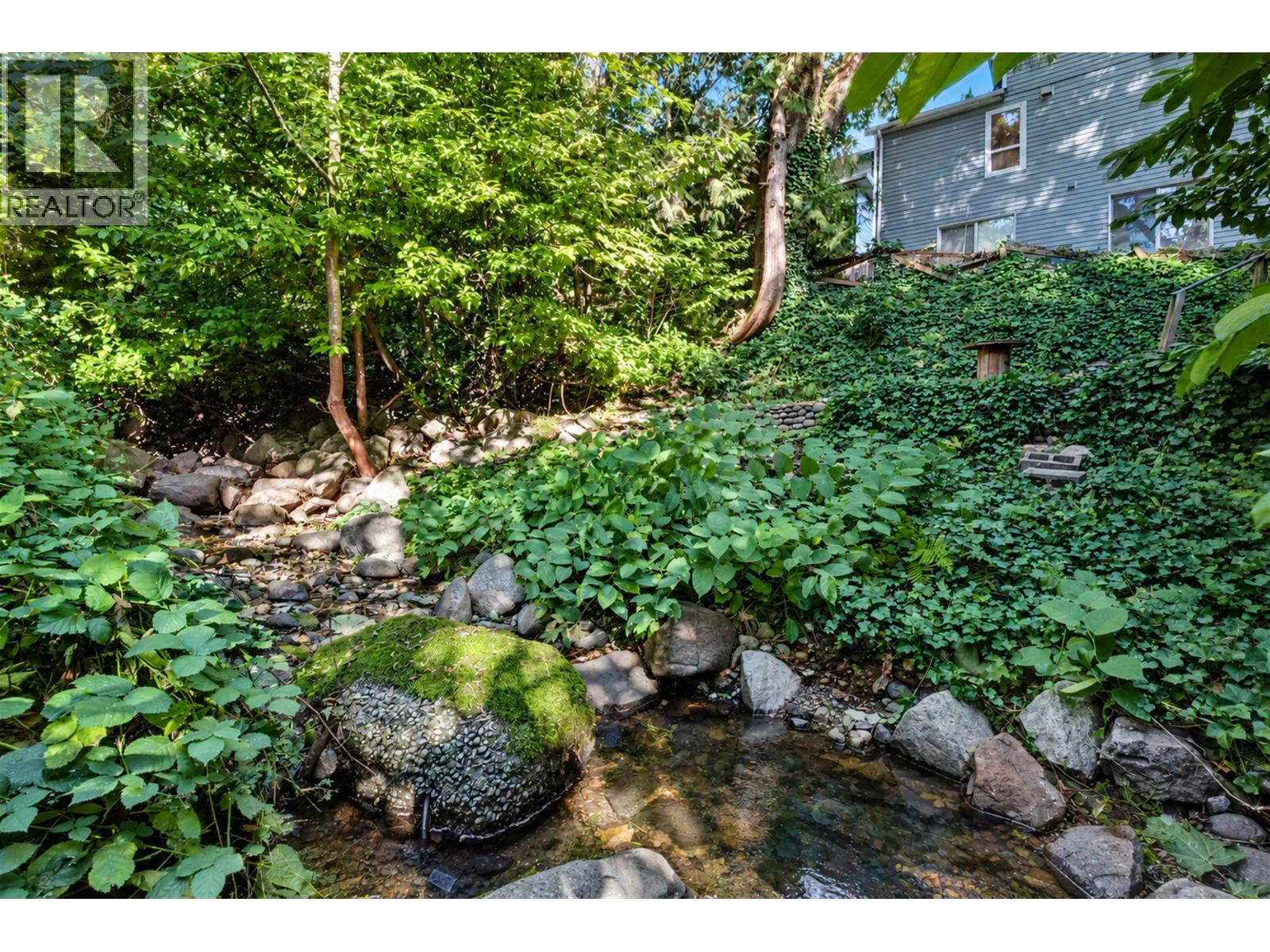 1004 Delestre Avenue Property Photo 29