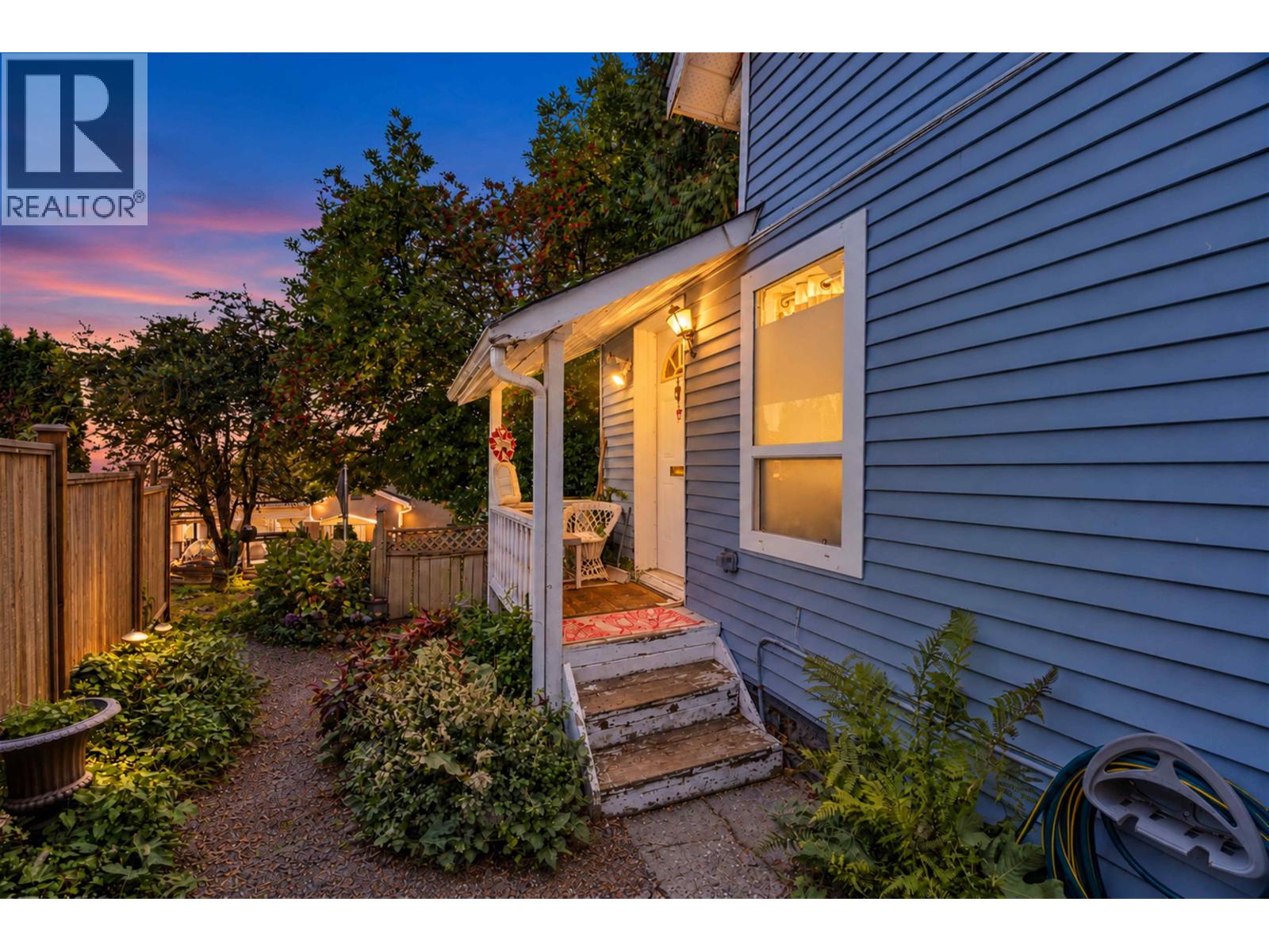 1004 Delestre Avenue Property Photo 32
