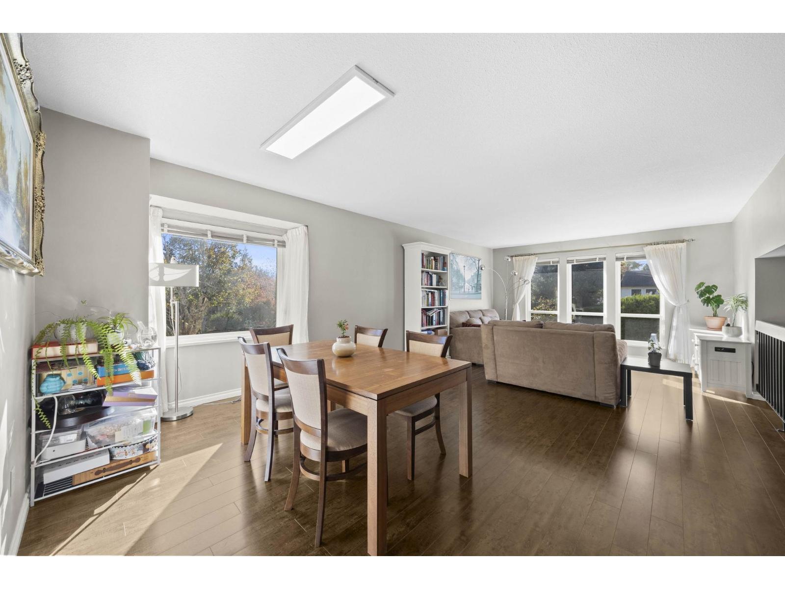 1862 148a Street Property Photo 6