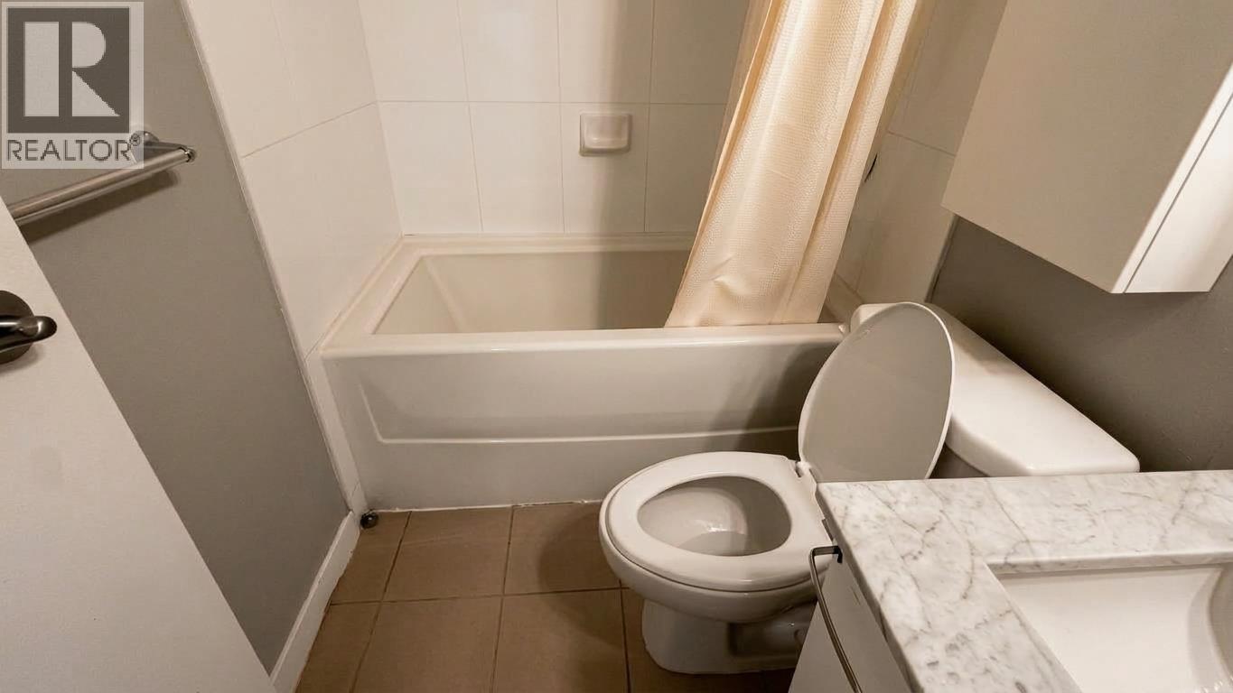 1107 7360 Elmbridge Way Property Photo 5