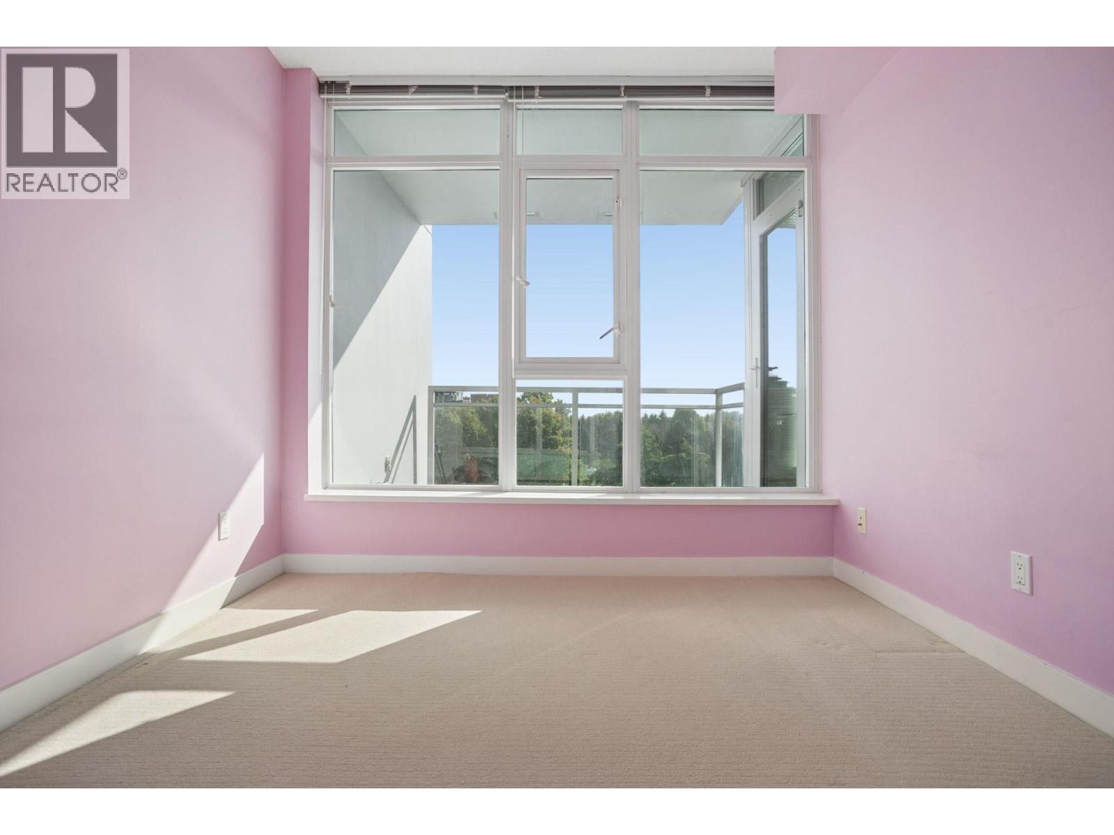 1005 7373 Westminster Highway Property Photo 12
