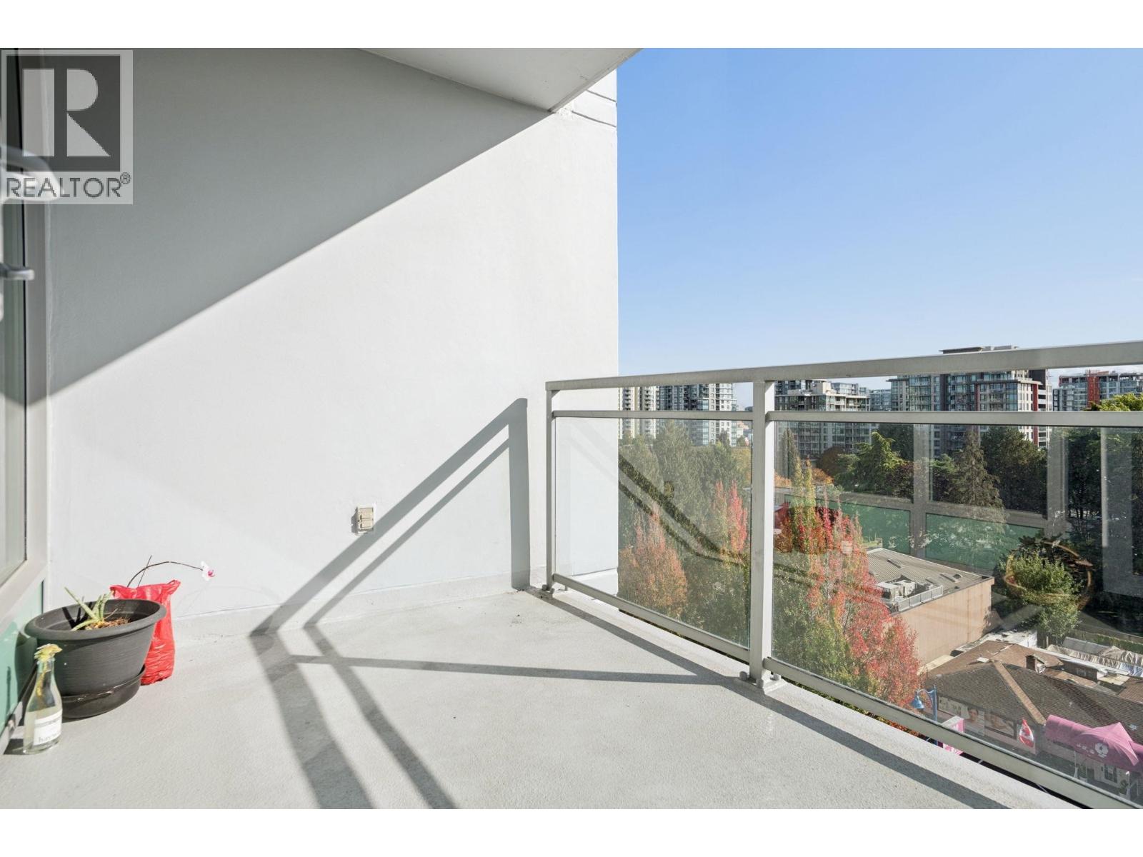 1005 7373 Westminster Highway Property Photo 18