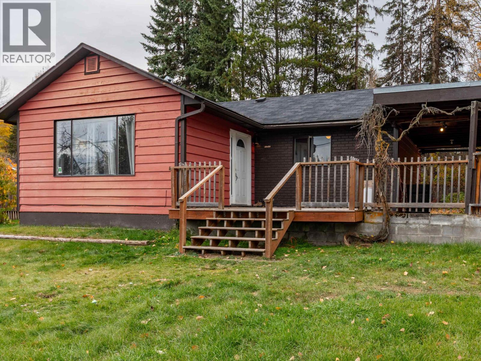 5328 Cook Crescent Property Photo 1