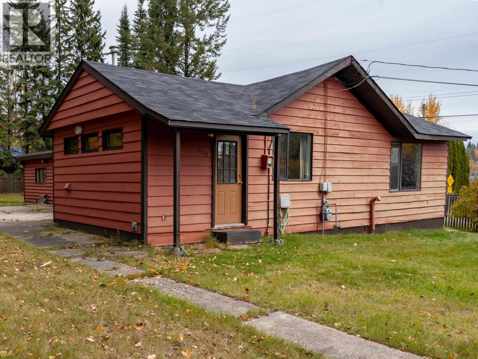 5328 Cook Crescent Property Photo 2