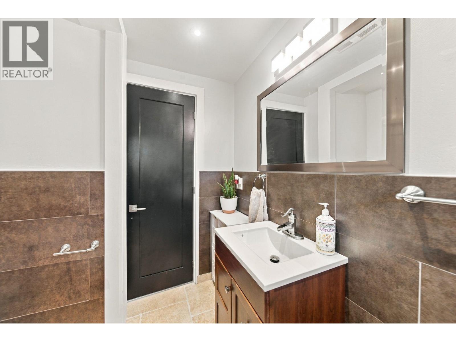 1432 Barberry Drive Property Photo 31