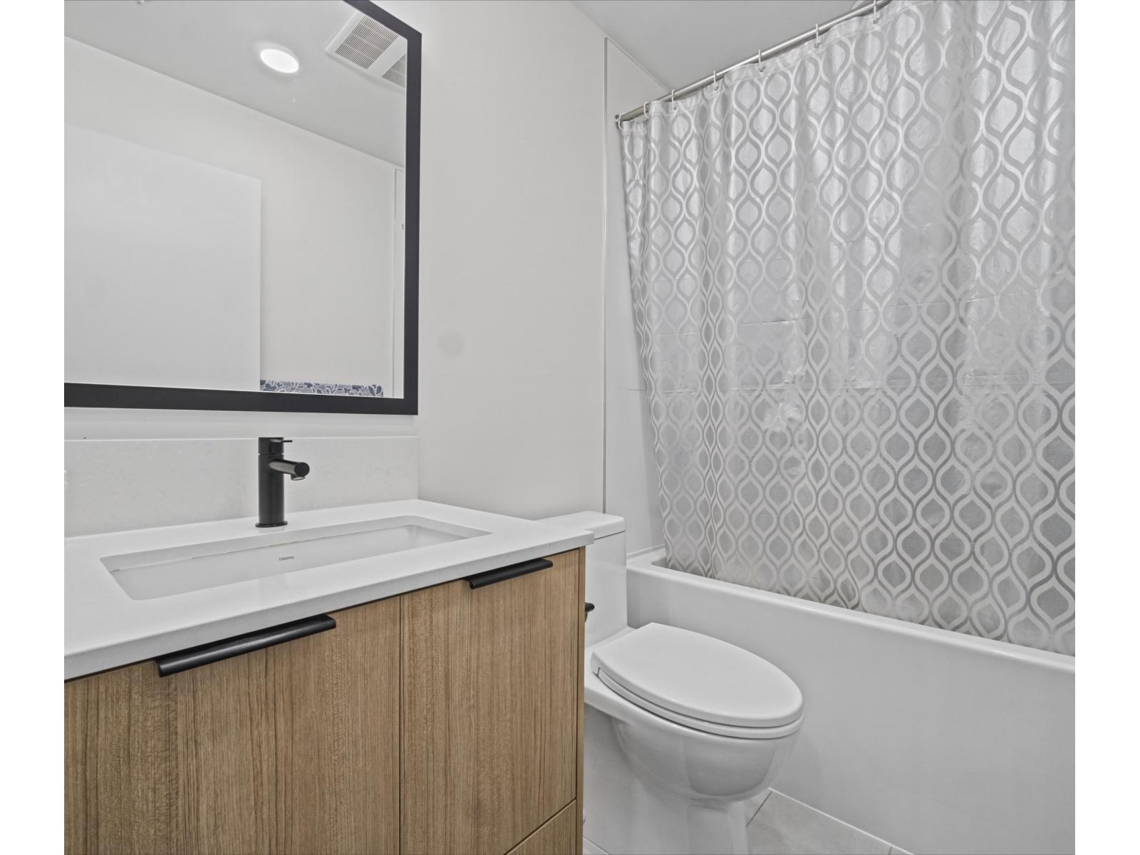 107 13439 94a Avenue Property Photo 4