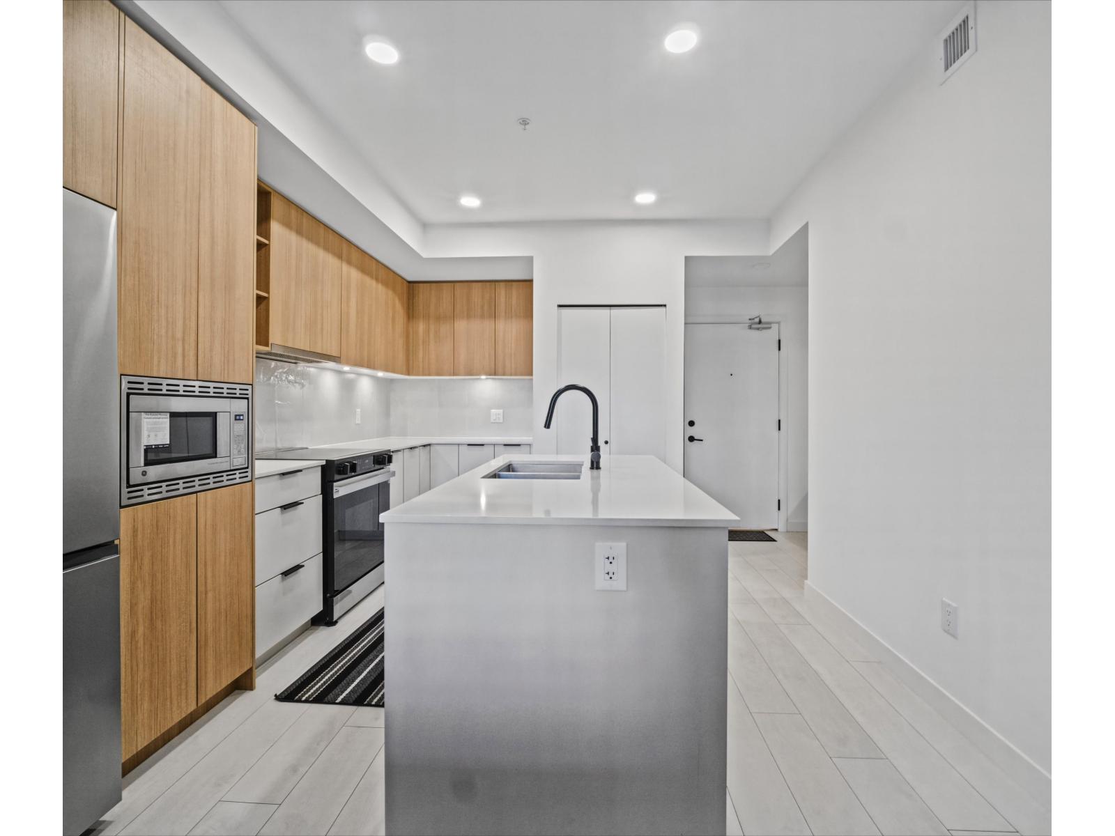 107 13439 94a Avenue Property Photo 11