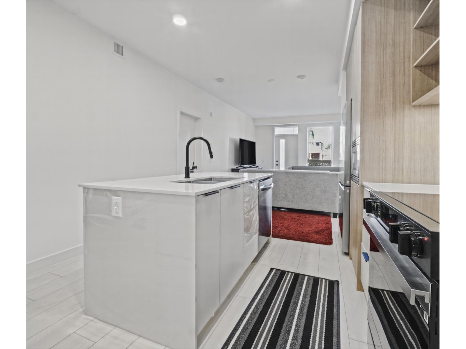107 13439 94a Avenue Property Photo 18