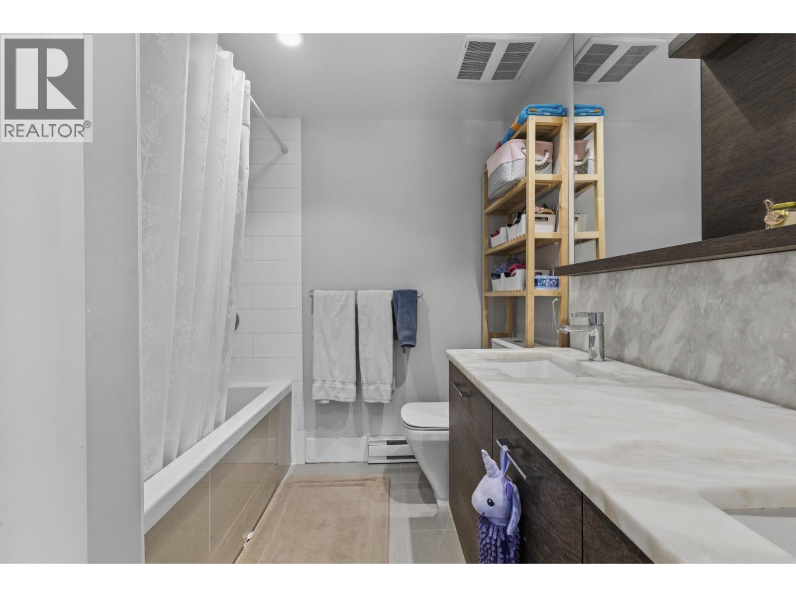 276 W 62nd Avenue Property Photo 10