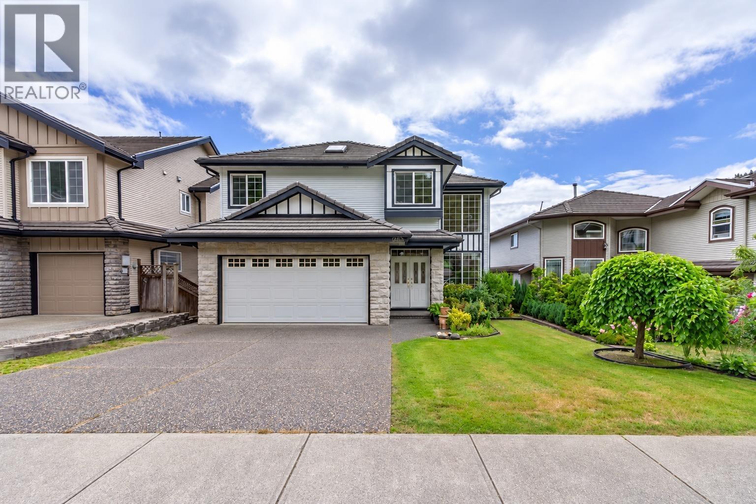 2115 Berkshire Crescent Property Photo 1