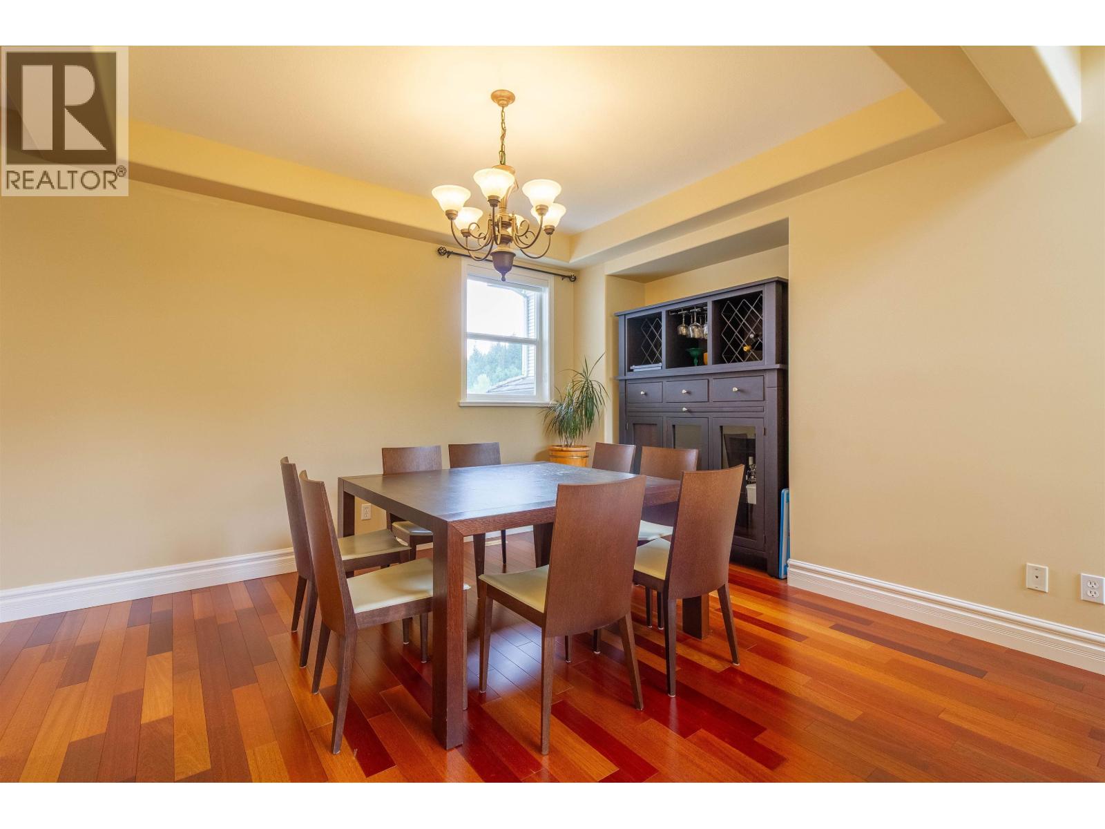 2115 Berkshire Crescent Property Photo 4