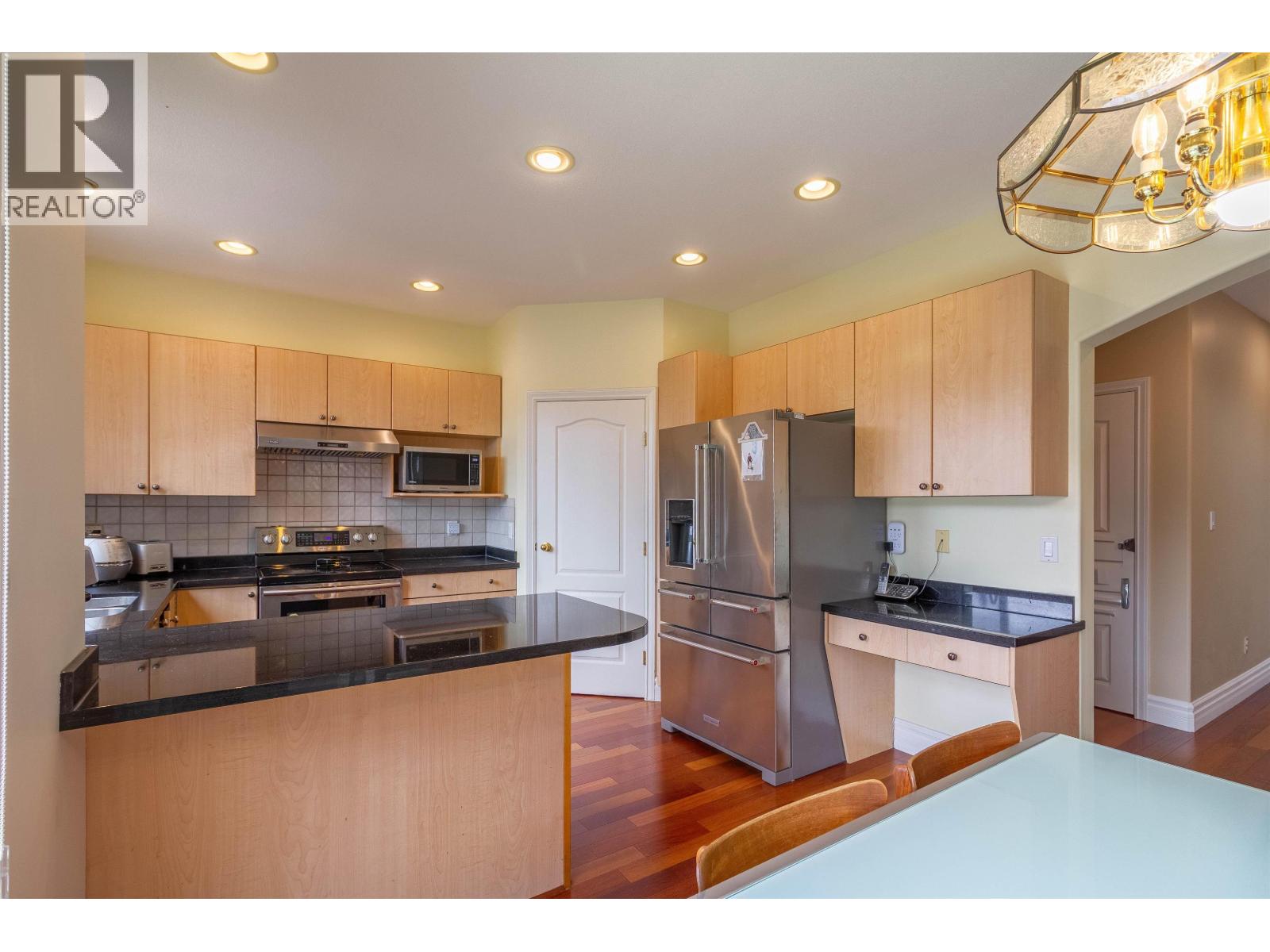2115 Berkshire Crescent Property Photo 8