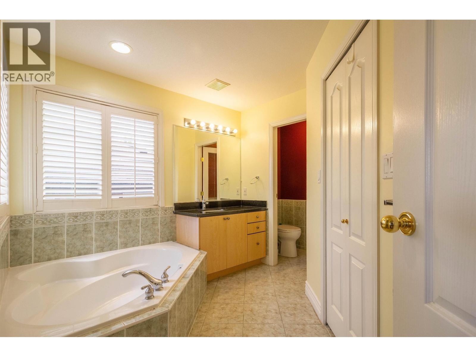 2115 Berkshire Crescent Property Photo 18