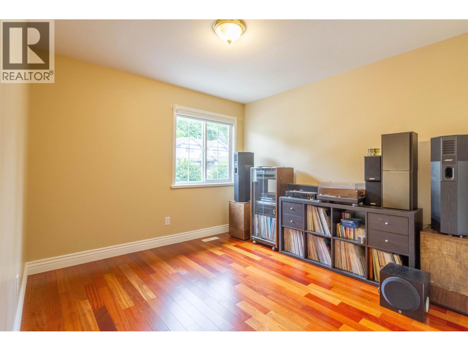 2115 Berkshire Crescent Property Photo 20