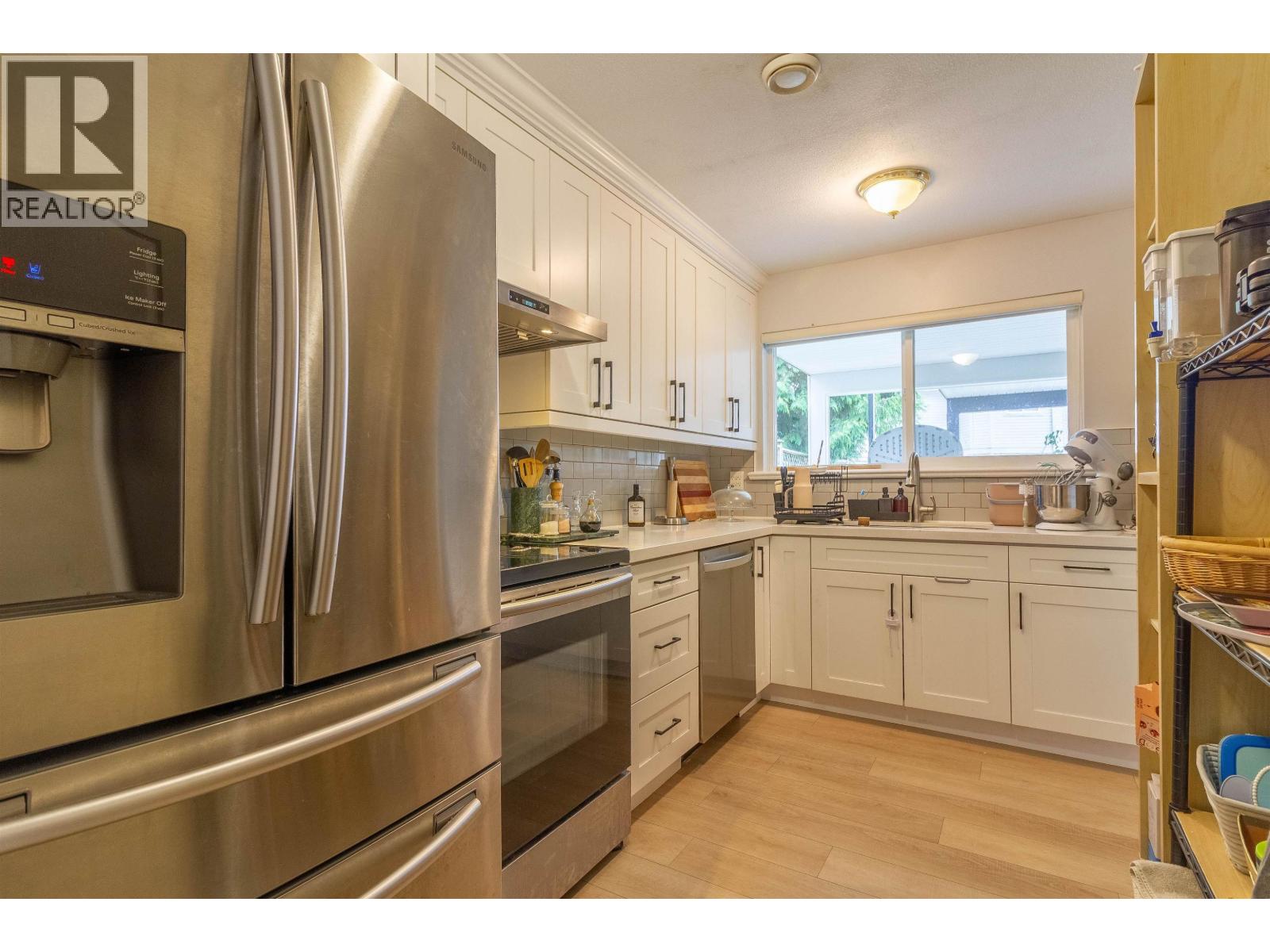 2115 Berkshire Crescent Property Photo 28