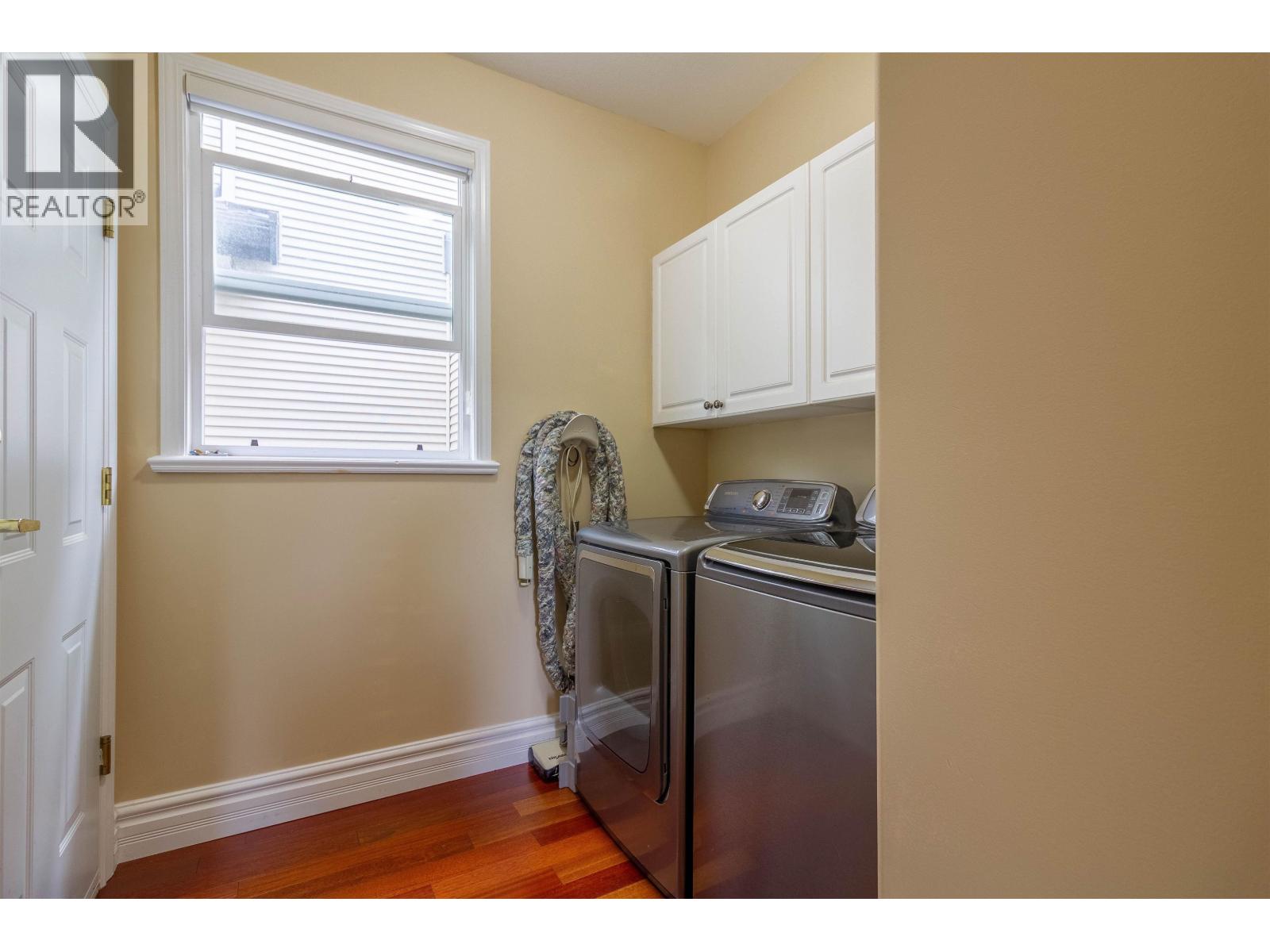 2115 Berkshire Crescent Property Photo 32