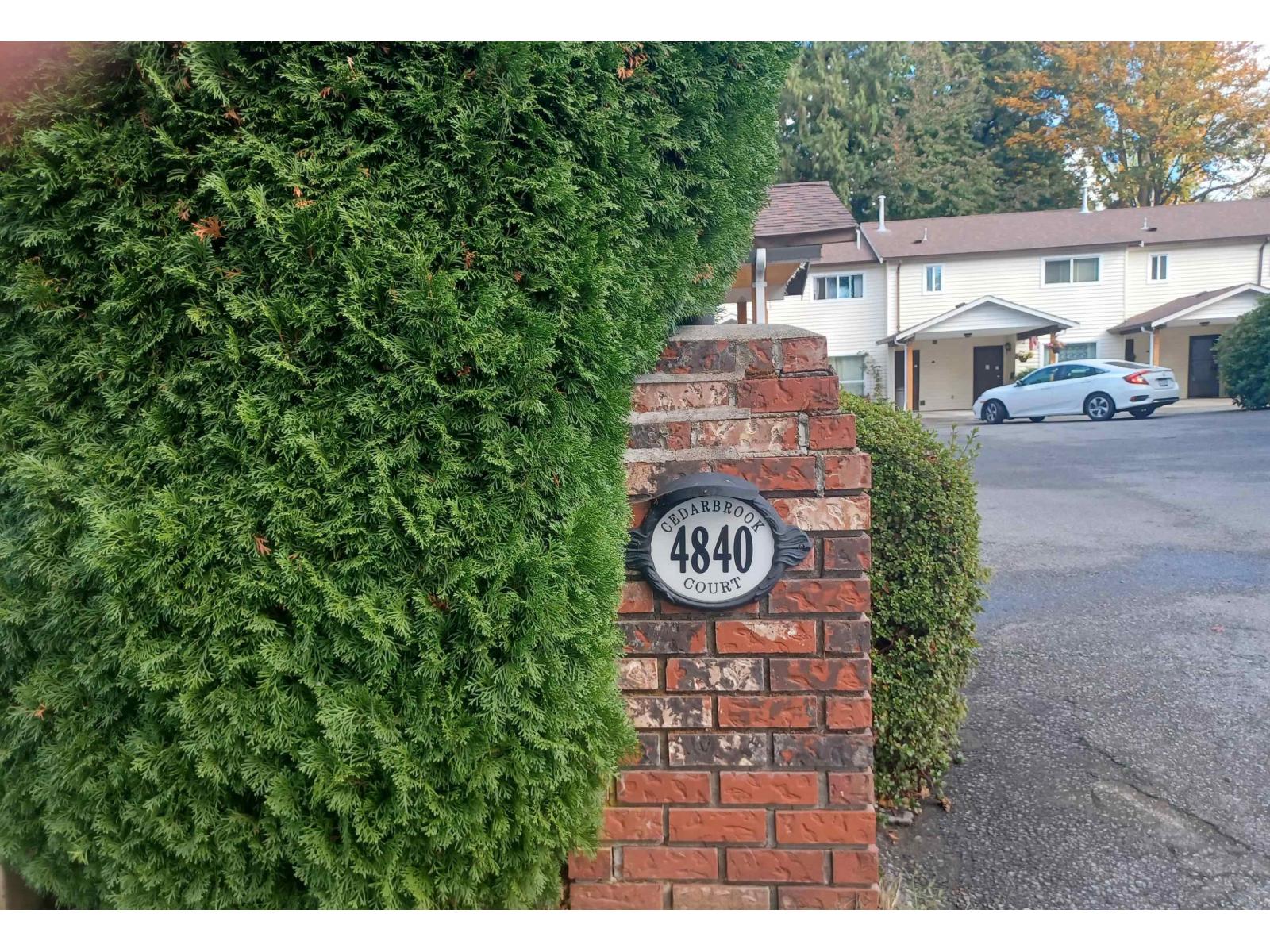 8 4840 207 Street Property Photo 3