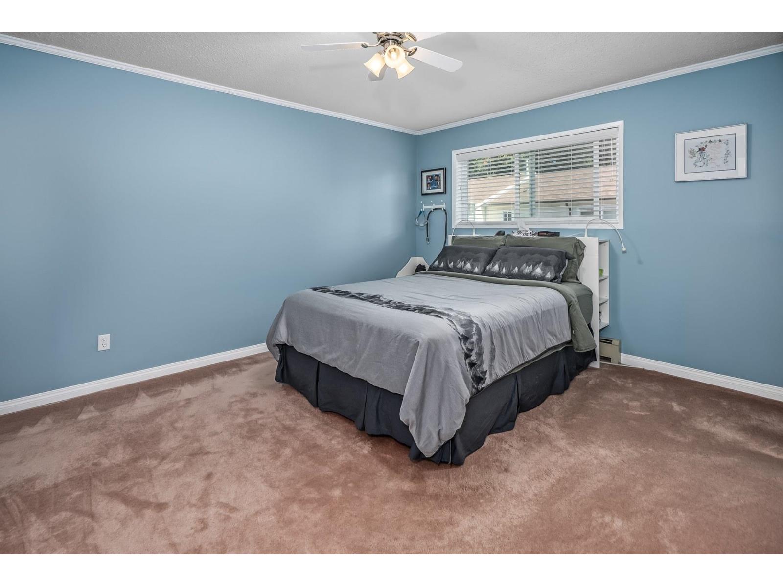 8 4840 207 Street Property Photo 16