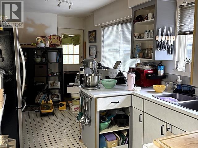 3268 Royal Avenue Property Photo 4