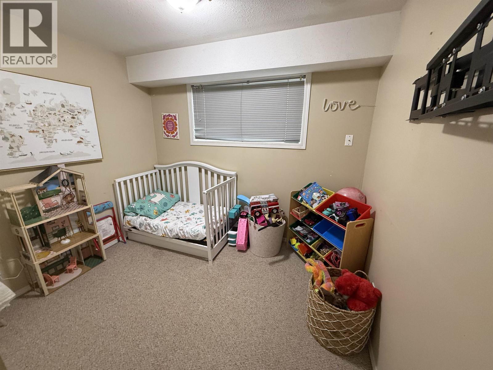 10317 90 Street Property Photo 7